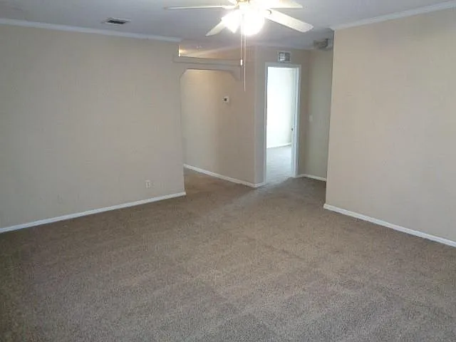 10015 Summerberry Ln — Photo 7