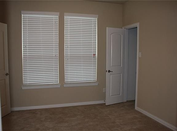 4th image of 231 Sherburne St