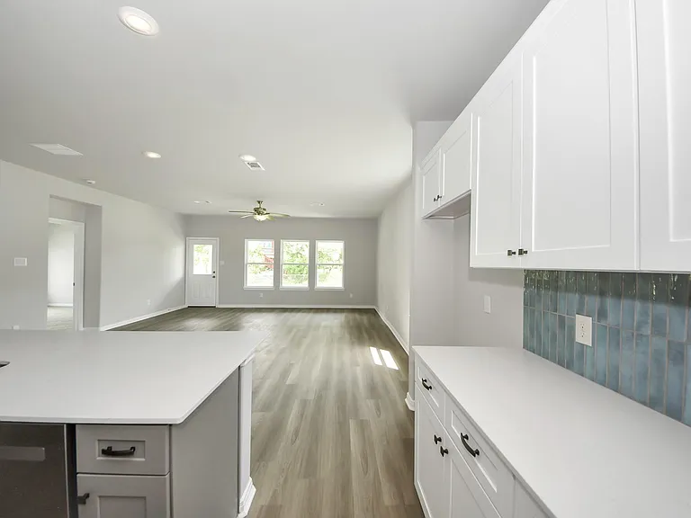 638 Stovall Dr — Photo 20