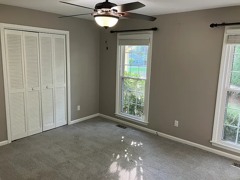 8709 Kenilworth Dr — Photo 28
