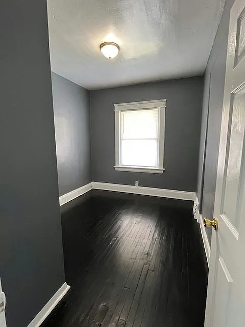 2 bed, 900 sqft, $850 — Photo 2