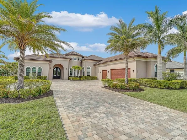 185 SE Fiore Bello, Port Saint Lucie, FL 34952