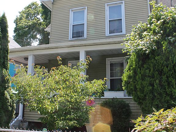2nd image of 195 Sherman Avenue