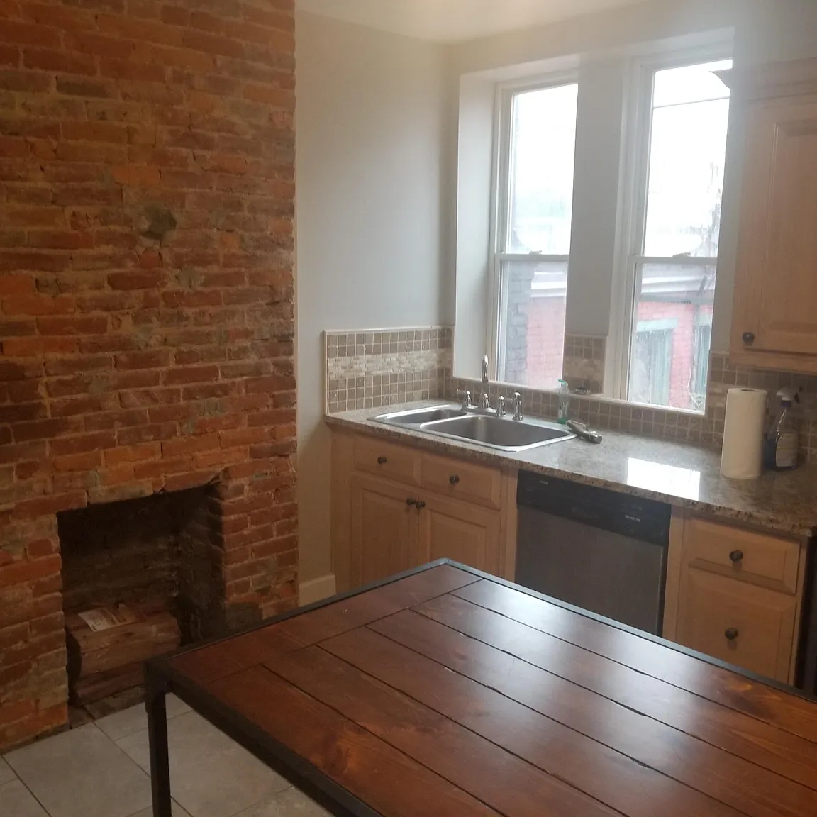 1200 Linden Pl photo 1