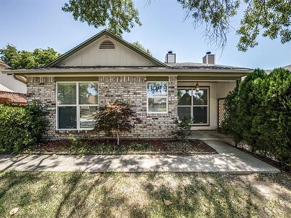 2nd image of 2926 Kathleen Ln