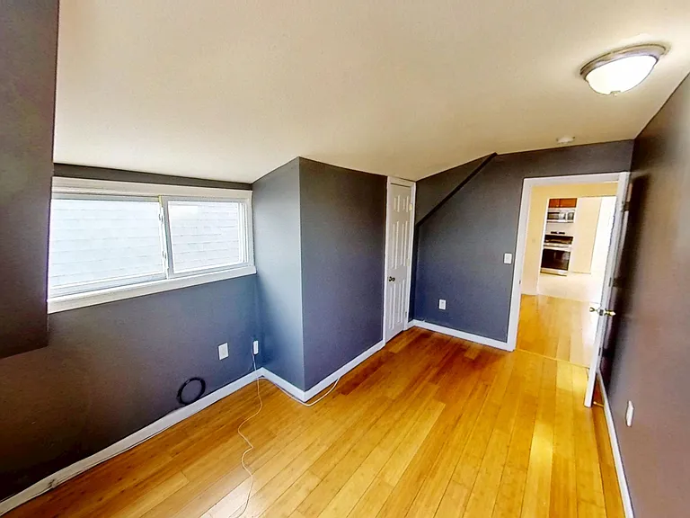 316 Summer Ave #3 — Photo 12