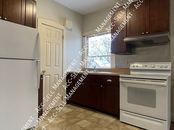 5th image of 209 Valley Ave NW APT 2