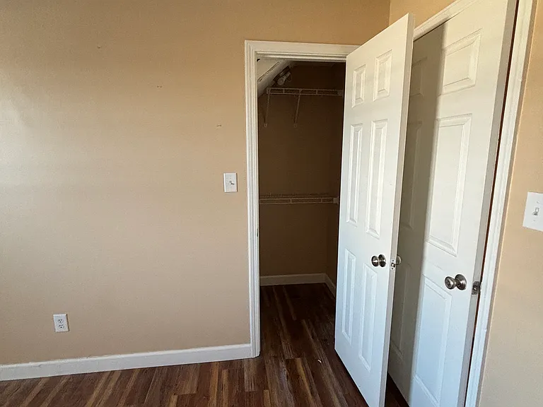 587 Mitchell St — Photo 19
