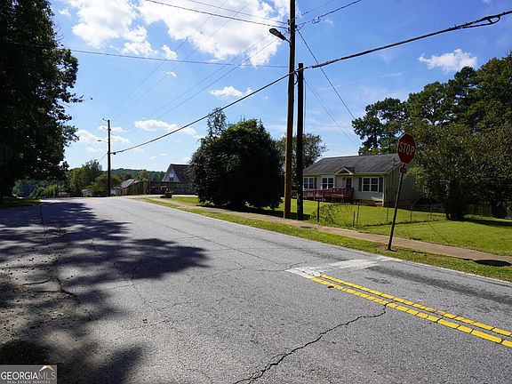 3rd image of Tye St