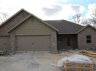 2 Alice Ln, Bella Vista, AR 72715