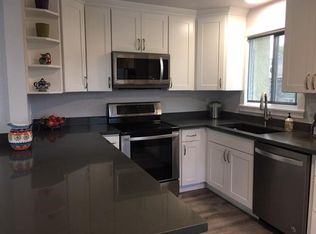1427 NW 63rd St APT 4, Seattle, WA 98107