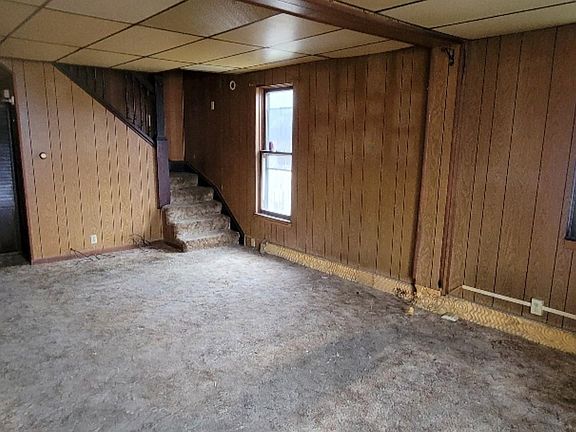 2nd image of 33 W Saint Charles St