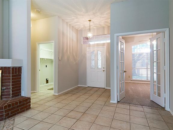 3rd image of 7908 Whispering Woods Ln