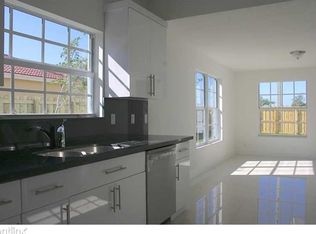 15534 SW 9th Ln, Miami, FL 33194