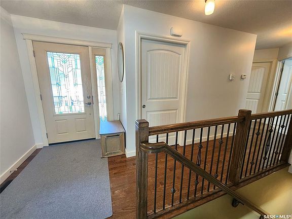 4th image of 726 Bertrand Ave