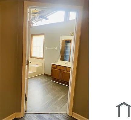 695 Paris Dr — Photo 17