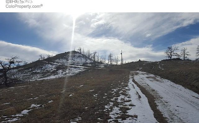 2nd image of 112 Rabbit Ears Ct