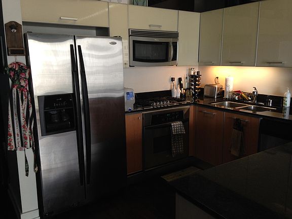 4th image of 645 W 9th St APT 322