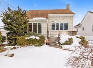 709 Sunrise Ave, Bellmore, NY 11710