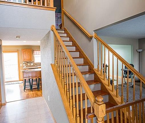 5th image of 1043 W Margate Cir