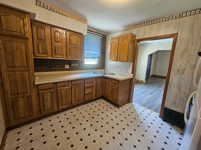 1169 Weiser Ave — Photo 9