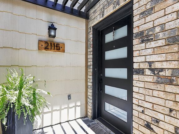 5th image of 2115 Warnford Pl