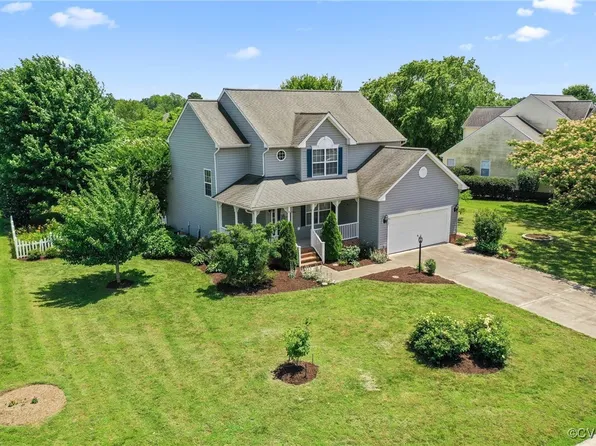 135 Hobbs Hole Ln, Tappahannock, VA 22560