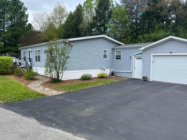 78 Pinewood Drive, Hyde Park, VT 05655