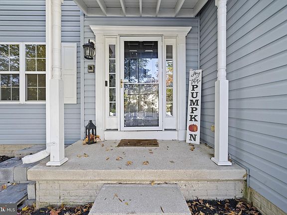 3rd image of 7601 Clint St