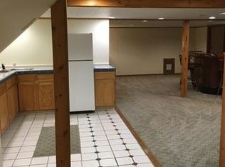 46218 Greenridge Dr, Northville, MI 48167