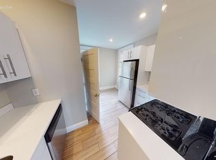 15 Pleasant St #1C, Cambridge, MA 02139