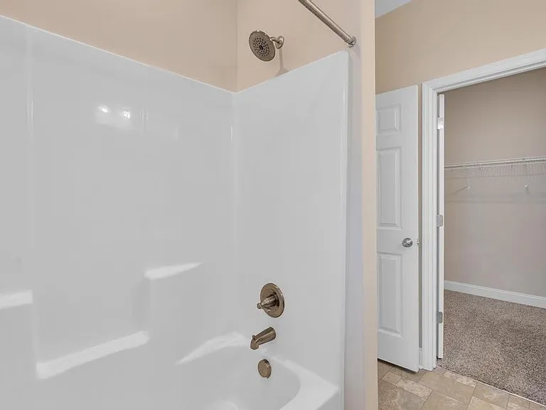 148 Broadleaf Dr — Photo 16