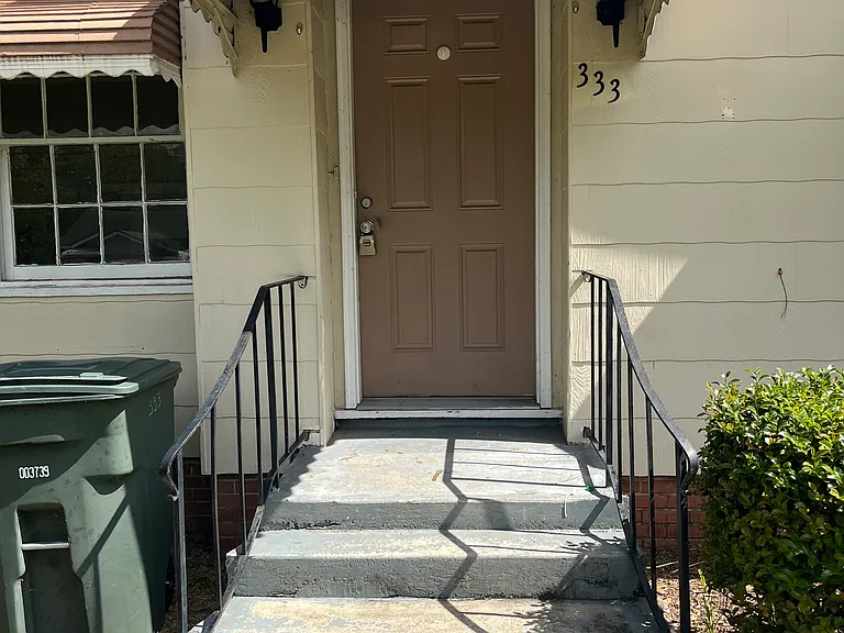 333 E Main St — Photo 8