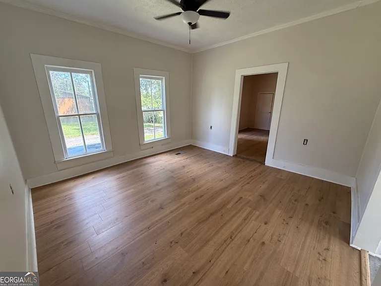 604 Shy St — Photo 30