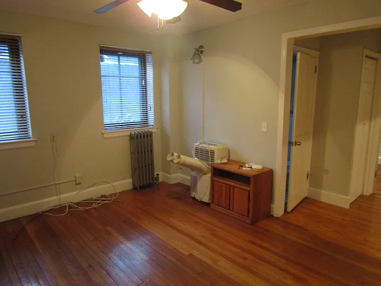 65 Strathmore Rd #7 — Photo 5