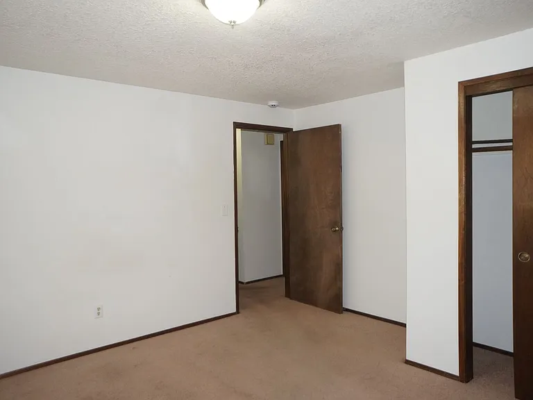 6404 SE Furnberg St — Photo 15