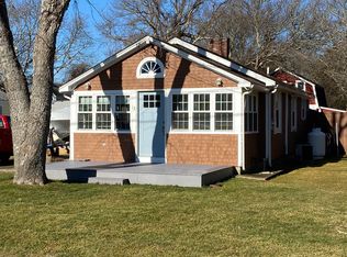 12 Gull Island Rd, Fairhaven, MA 02719