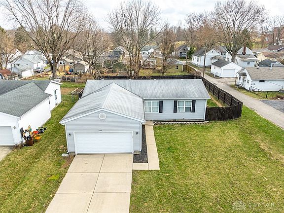 2nd image of 933 McDowell St
