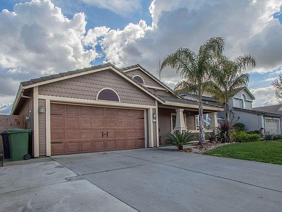 3rd image of 510 Hummingbird Dr