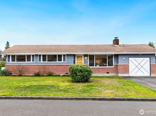 3735 NE 10th Ln, Renton, WA 98056