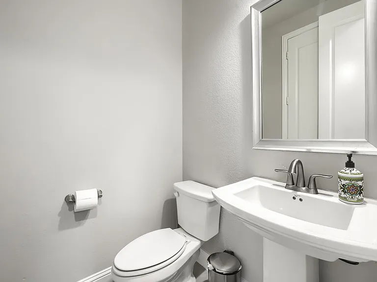 14175 Wheatfield Ln — Photo 25