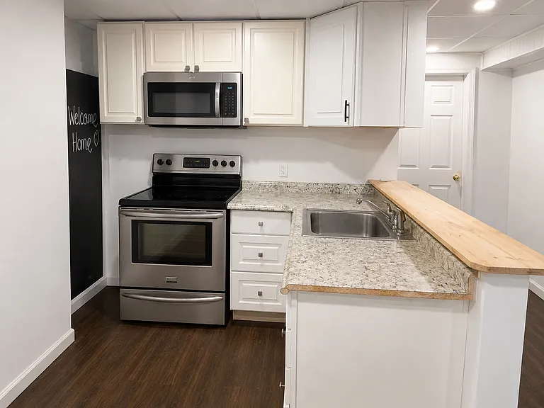 Tall Oaks Ct — Photo 2