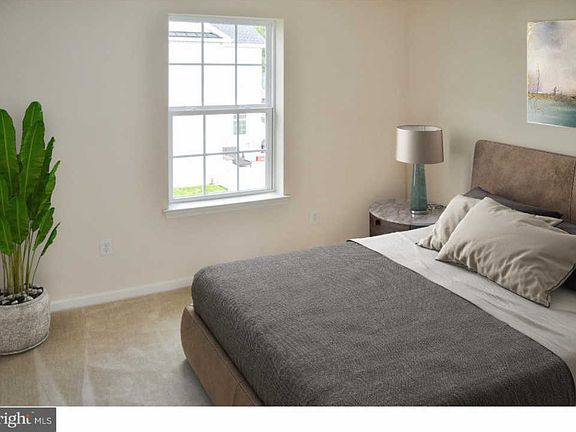 4th image of 402 Leo Ln