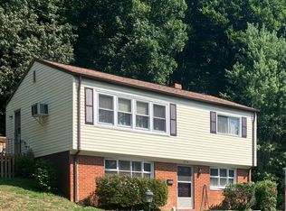 3418 Beaumont Rd, Woodbridge, VA 22193