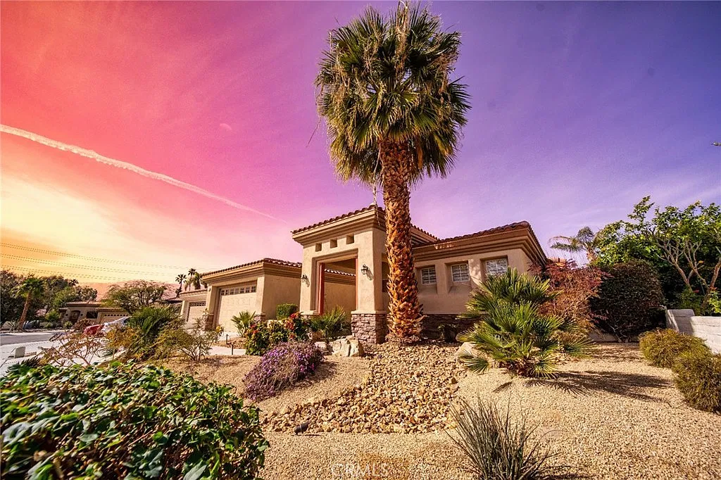 4 bed, 3.5 bath, 2990 sqft, $4,999 — Photo 3