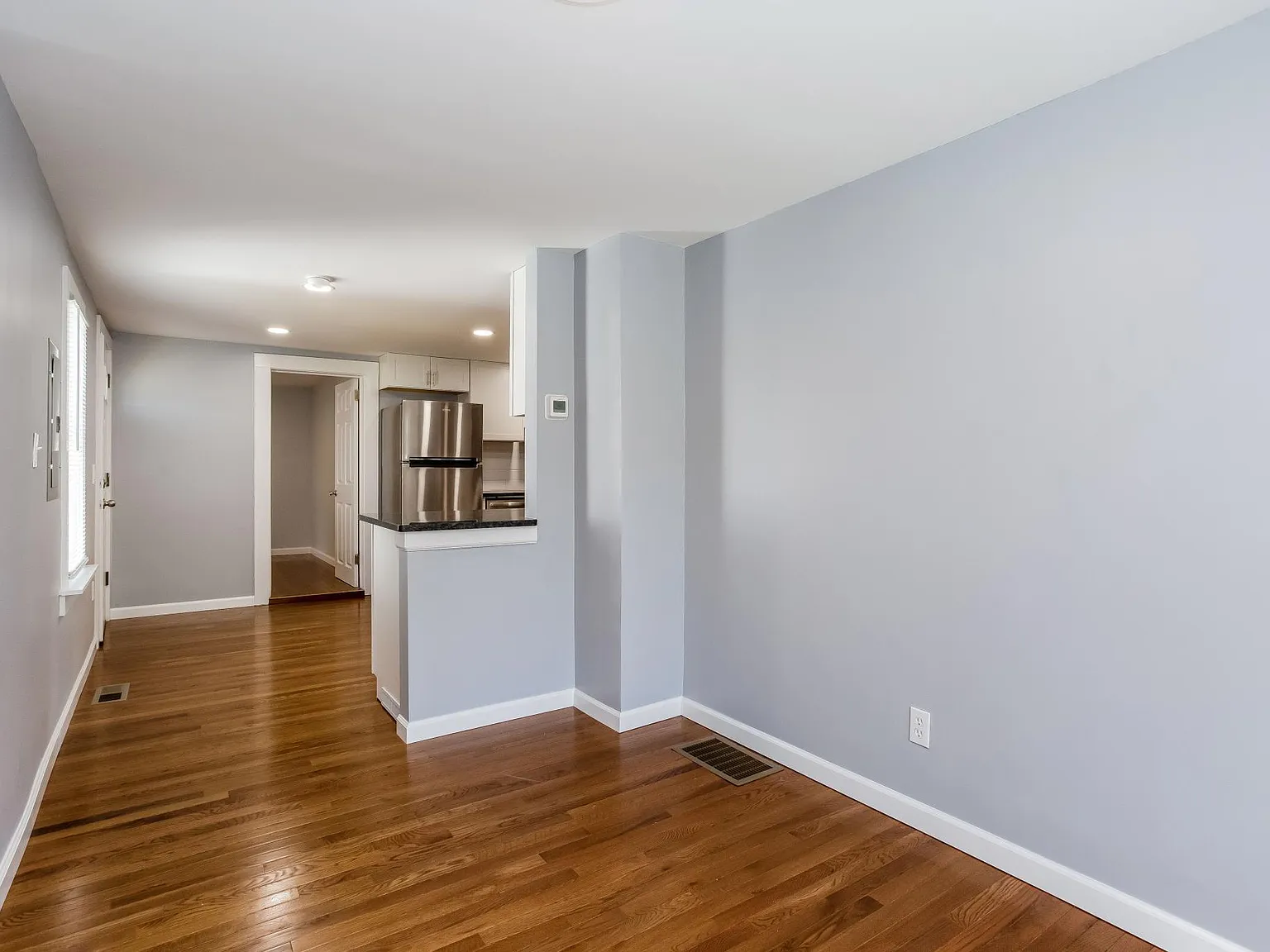 29 Anderson Ave — Photo 4