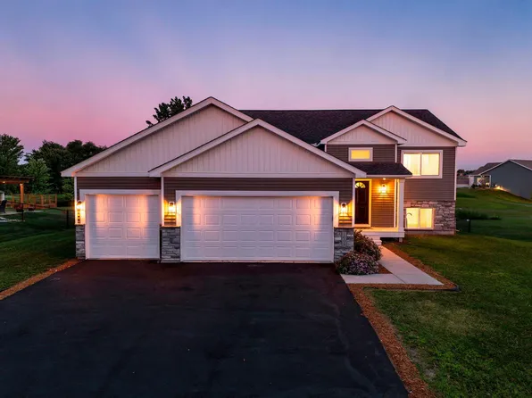 1008 Mulberry Ave NE, Montgomery, MN 56069