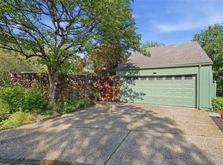 3733 E 64th Pl, Tulsa, OK 74136