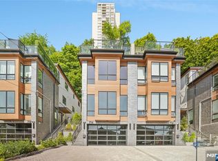 714 Undercliff Ave #714, Edgewater, NJ 07020