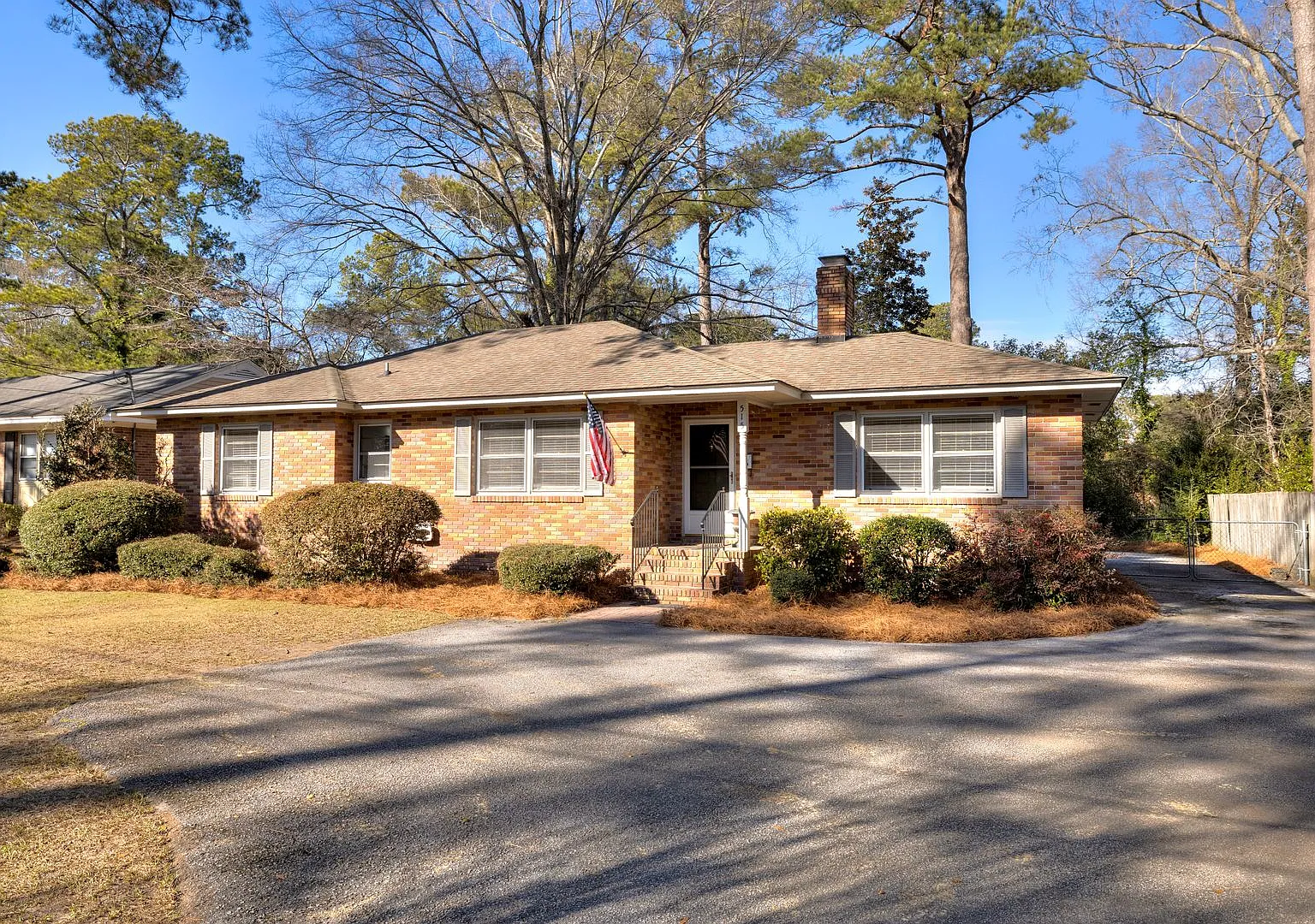 Casa Calhoun at 515 — Photo 1